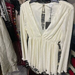 Le Lis Cream Long Sleeve Jumpsuit